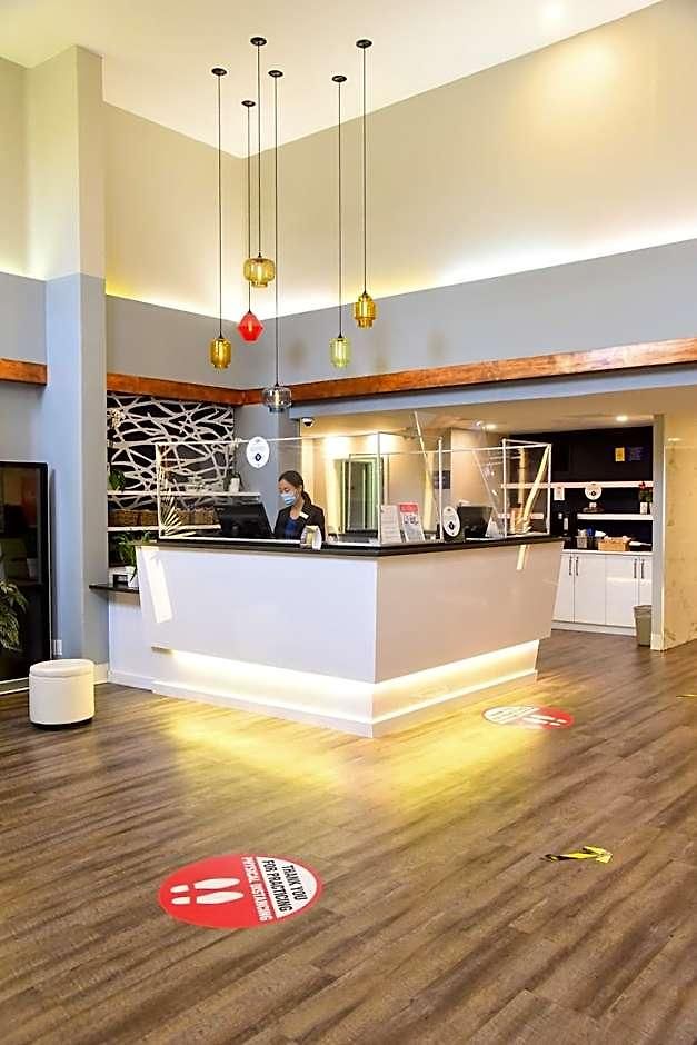 Hotel Days By Wyndham West 3*