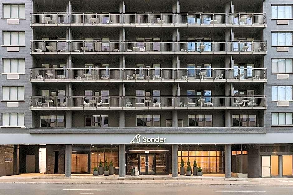 Capital Hill & 3* Ottawa