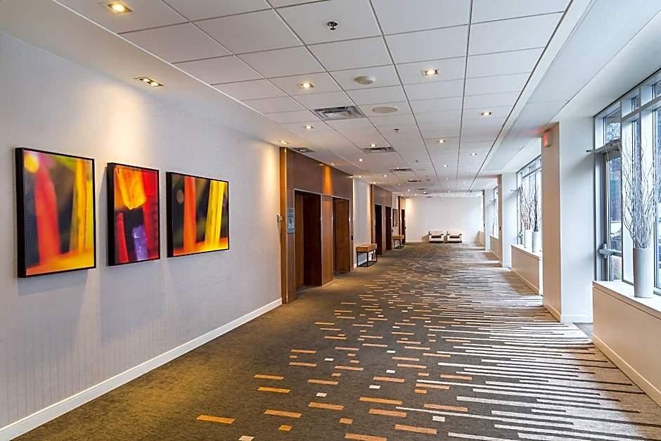 Hotel Delta By Marriott Centre
