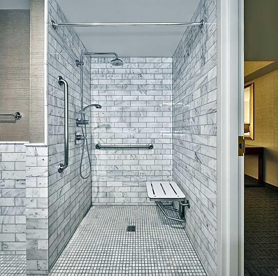 Lord Elgin Hotel 4*