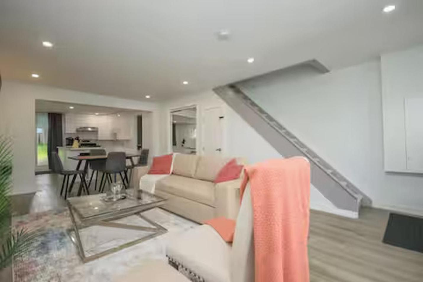 Montfort Apartment Ottawa