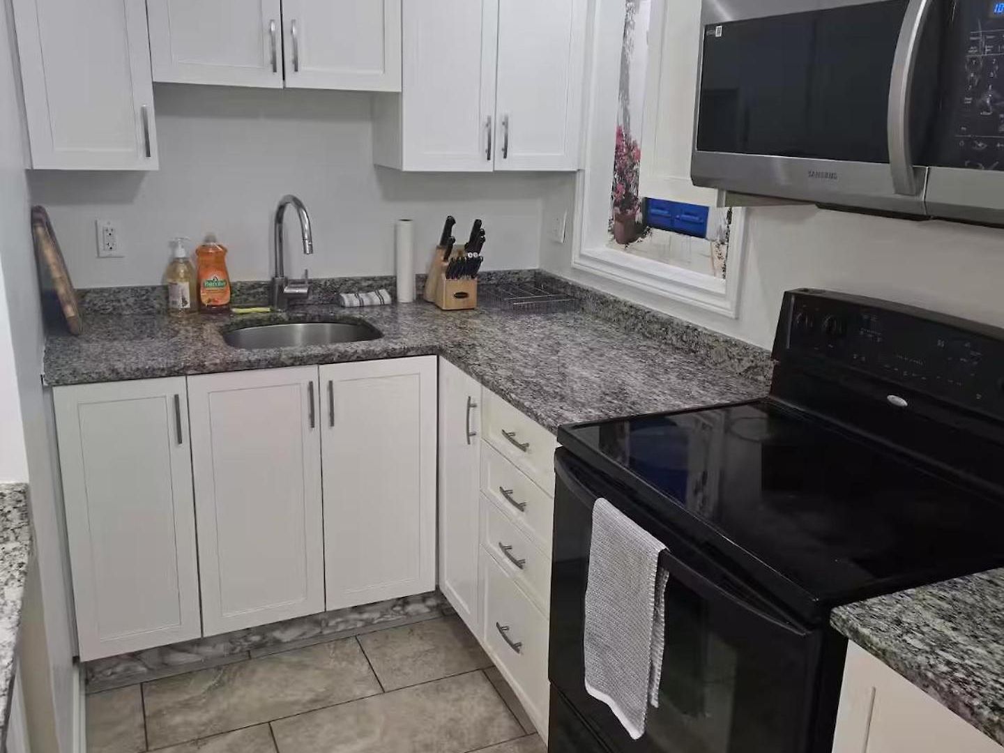 Suitestay * Ottawa