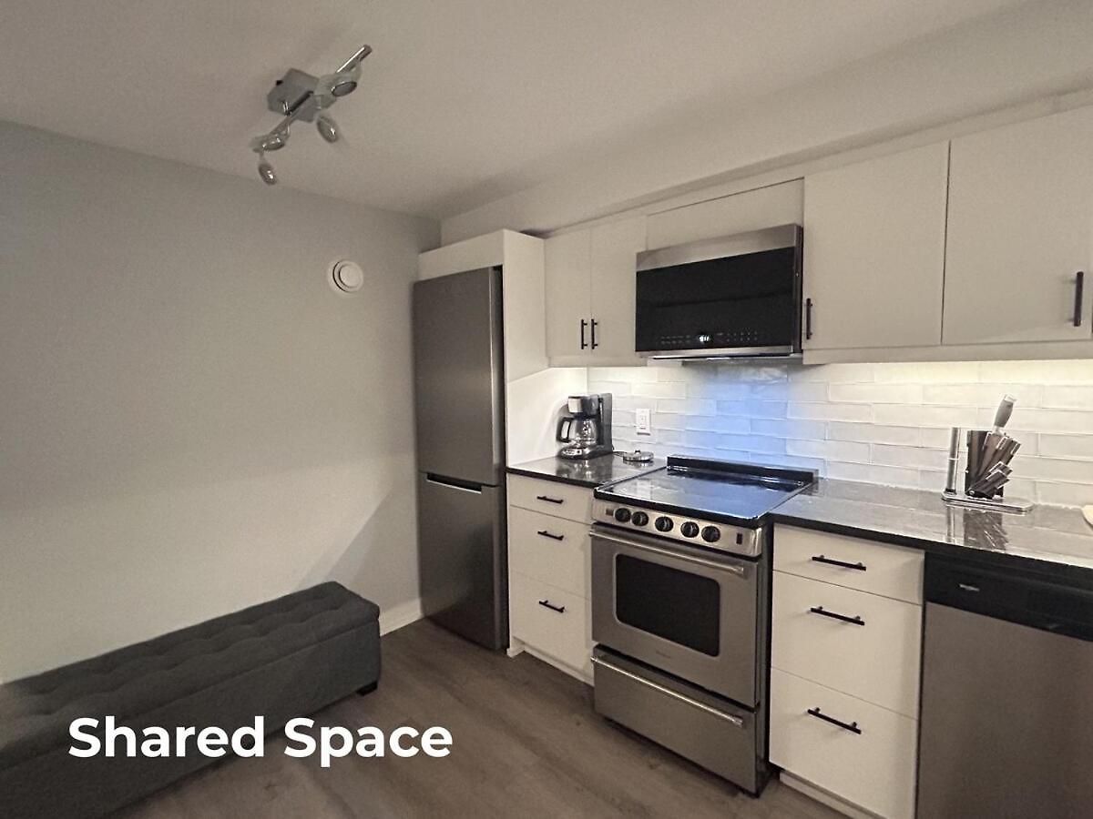 Downtown 5 Mins To U Apartment *