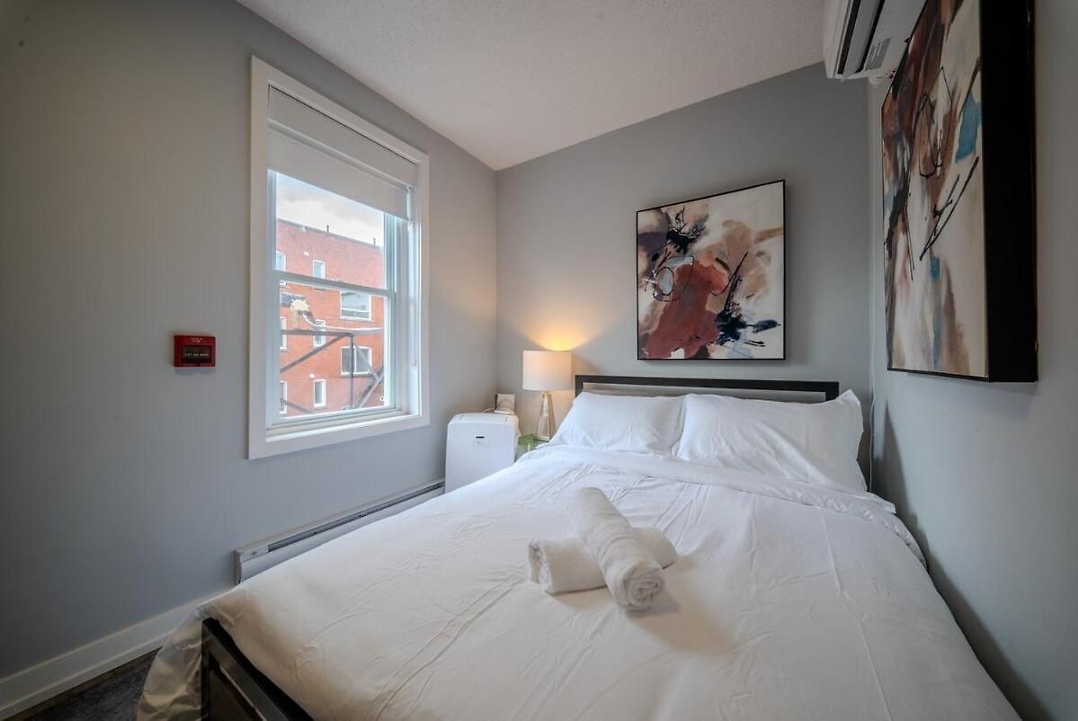 Near U With Ac Apartment