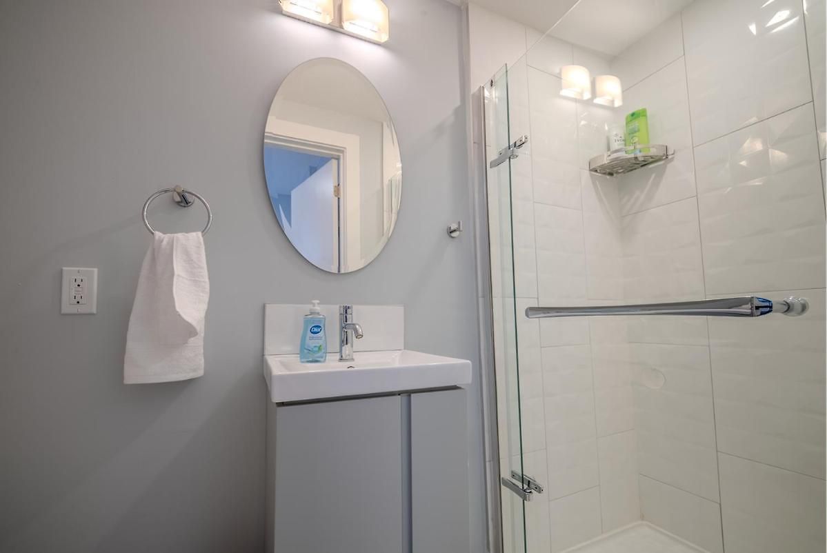 Apartment Cozy Downtown 5 Min To U Of