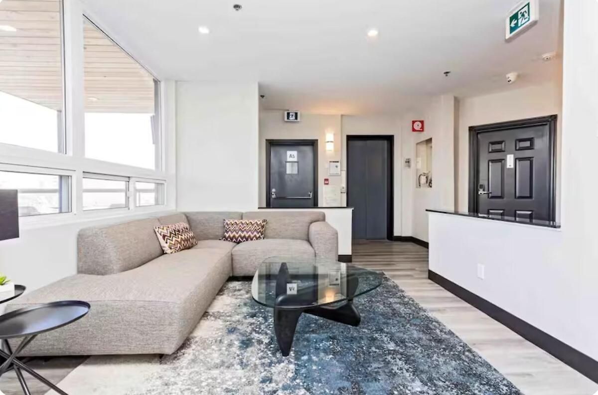 Apartment Spacious Location To Explore *