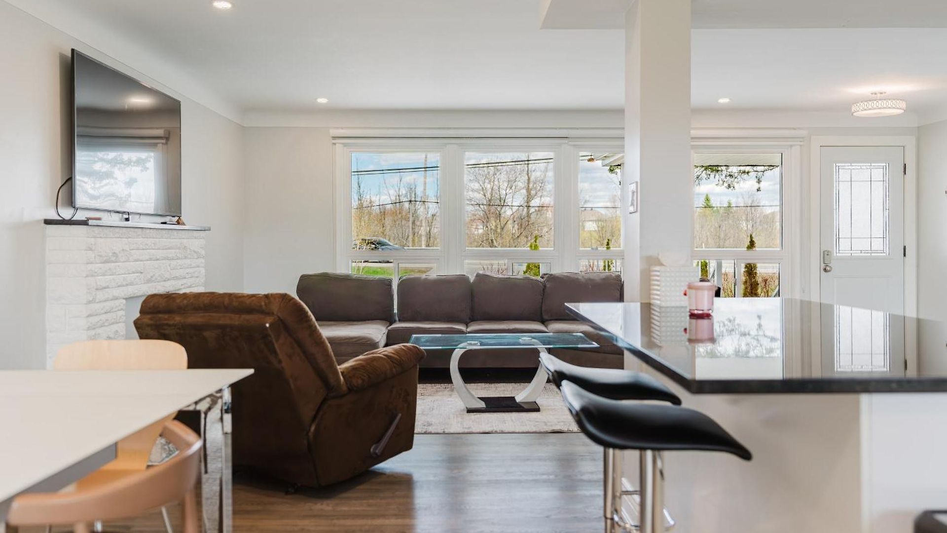 Apartment Beautiful Single Family In Ottawa