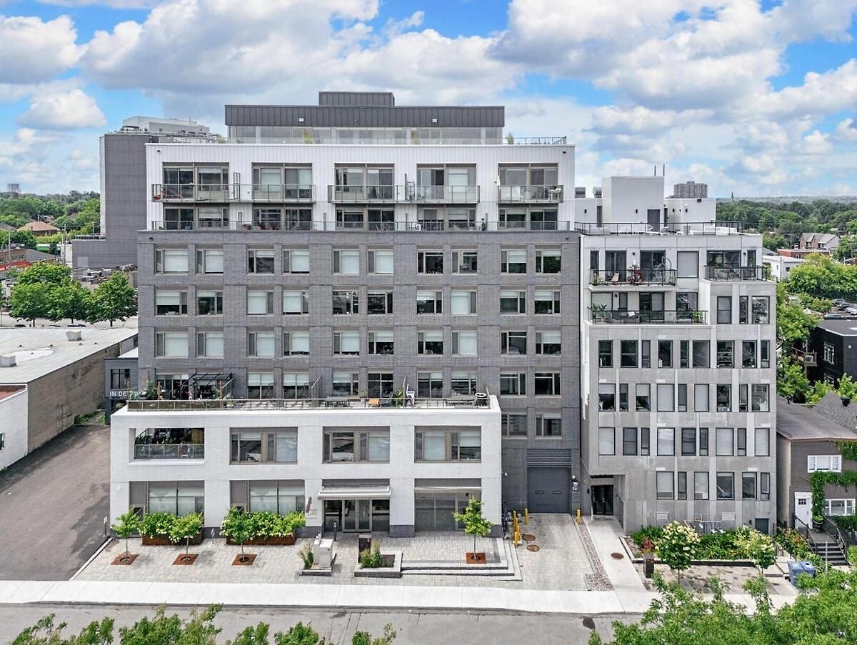 Apartment In The Heart Of Westboro *
