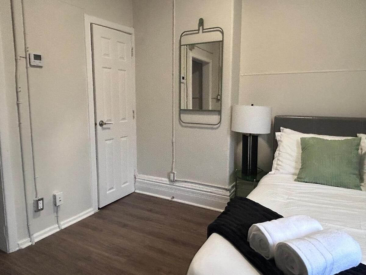 Charming Loft In Sandy Hill Near U Apartment