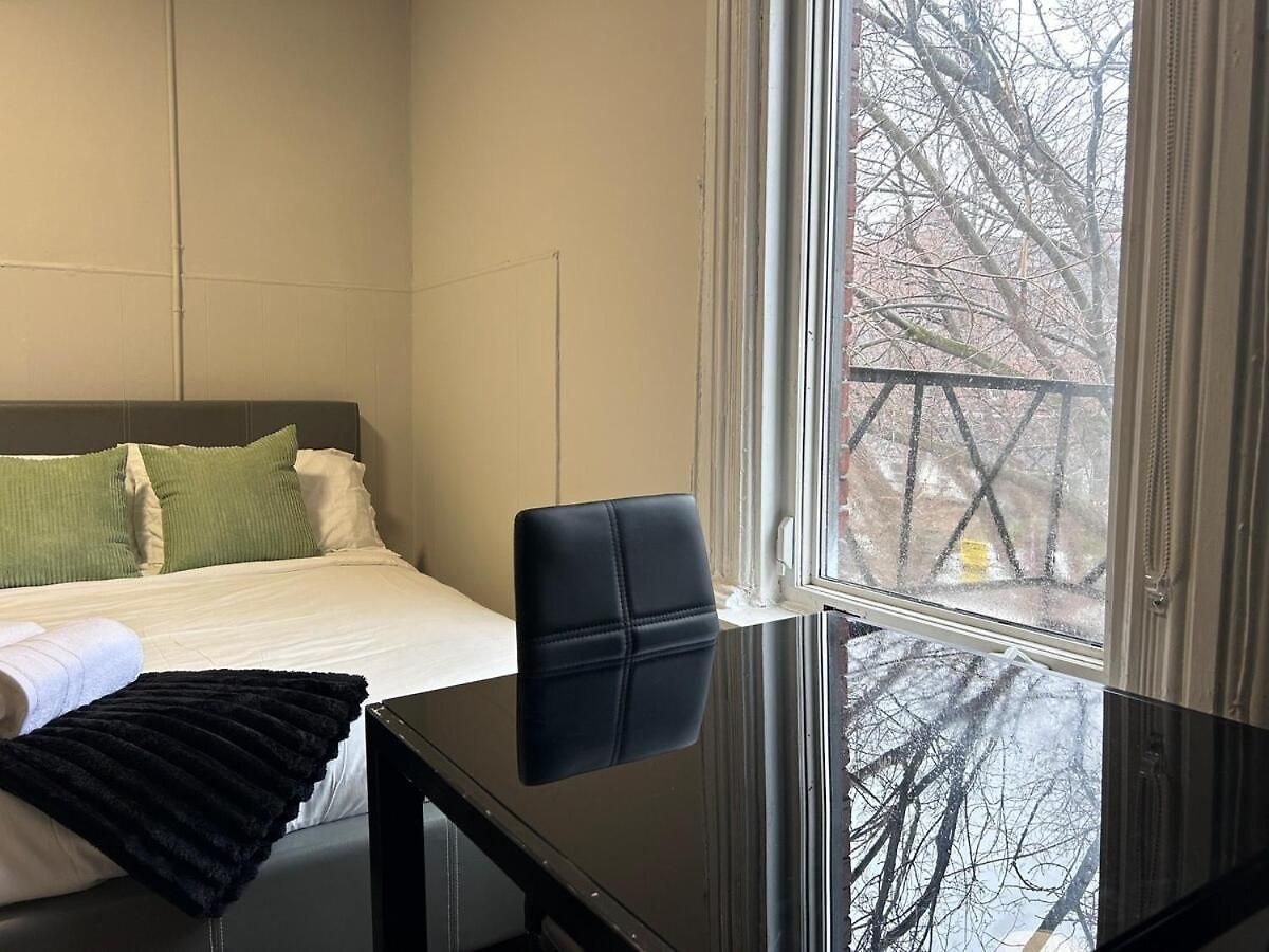 Charming Loft In Sandy Hill Near U * Ottawa
