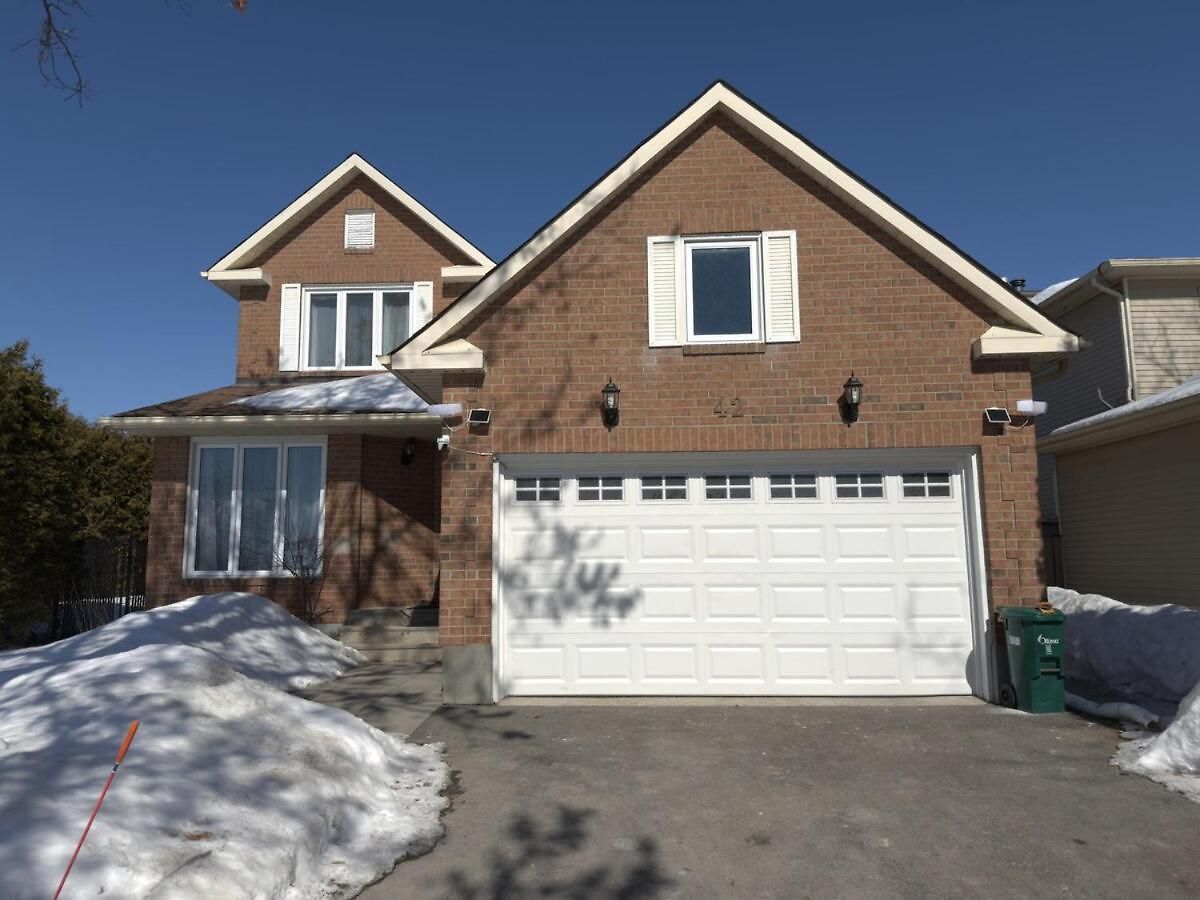 Elegant Basement In Barrhaven, Apartment