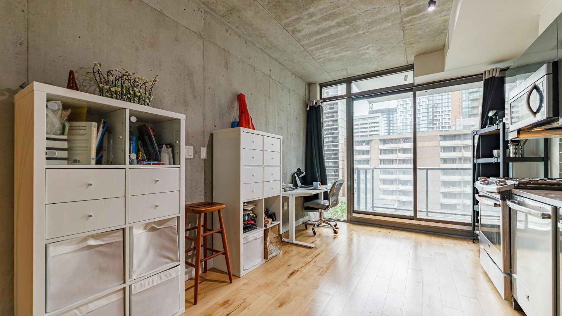 Apartment Furnished Short Term Sept 8 To Sept 30 Vancouver 2 Bedrooms 1 Bath *