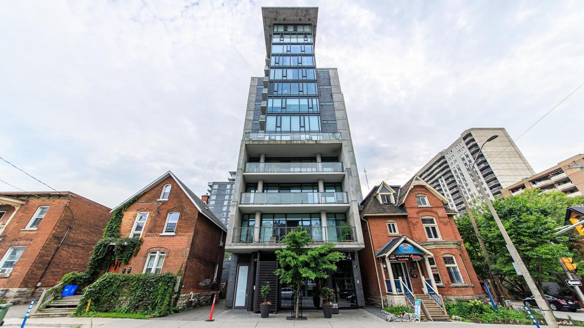 Furnished Short Term Sept 8 To Sept 30 Vancouver 2 Bedrooms 1 Bath Ottawa