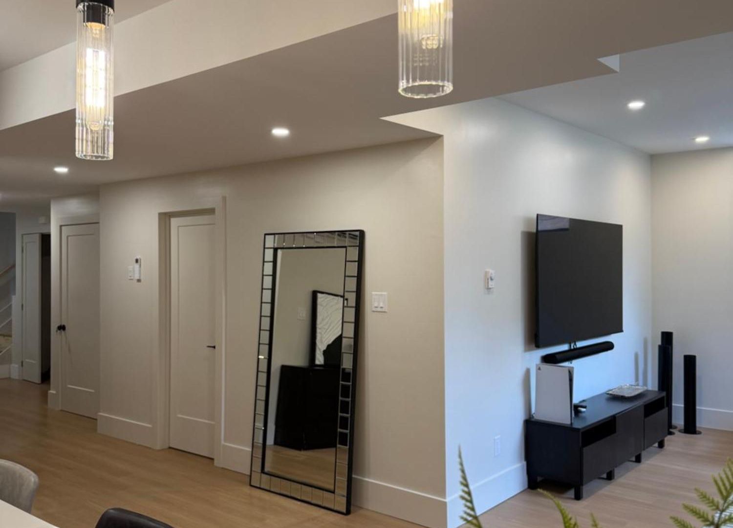 Westboro Hideaway Apartment *