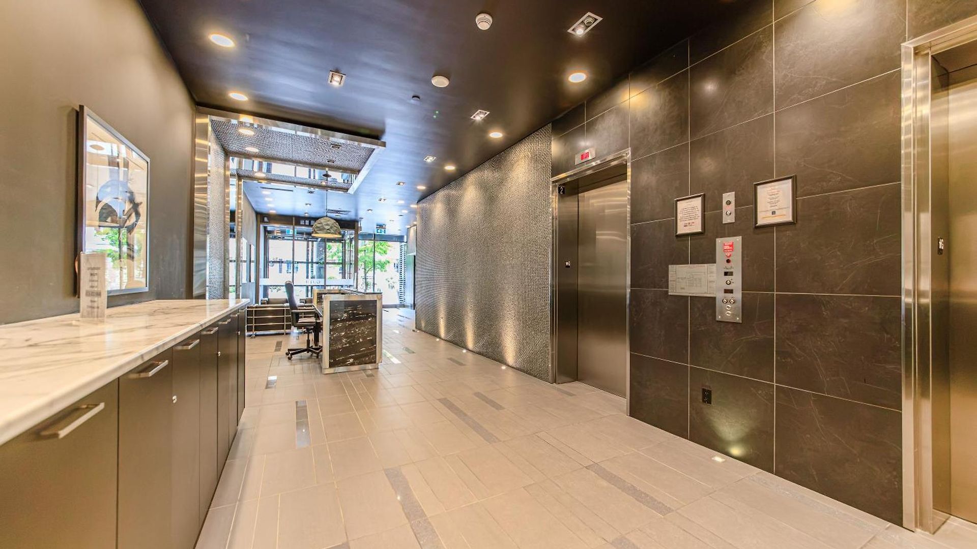 Furnished Short Term Sept 8 To Sept 30 Vancouver 2 Bedrooms 1 Bath Apartment *