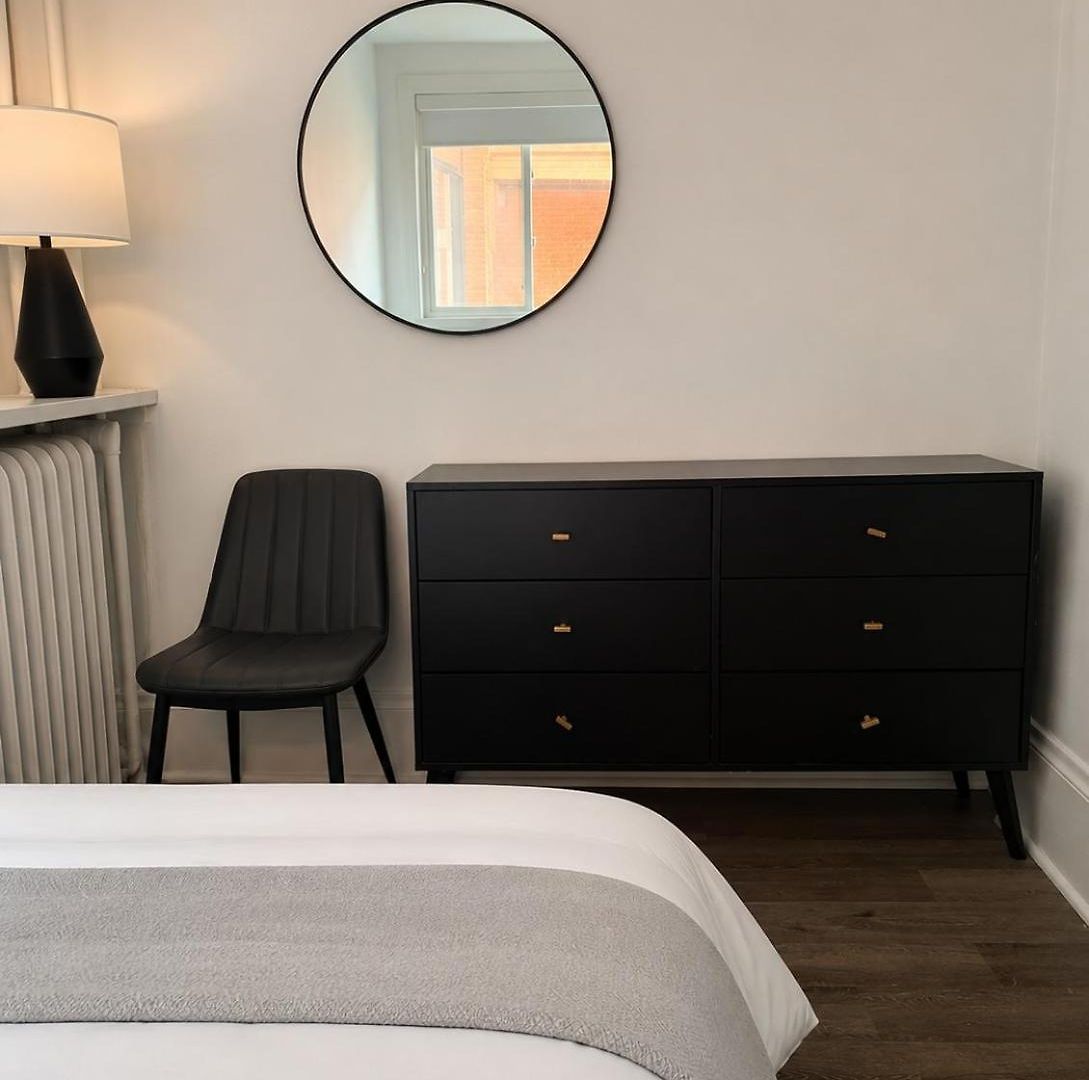 Cozy 1br Unit Steps To Uottawa Apartment