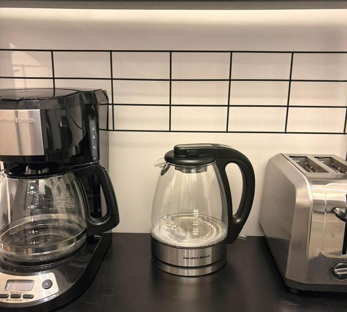 Cozy 1br Unit Steps To Uottawa Apartment *
