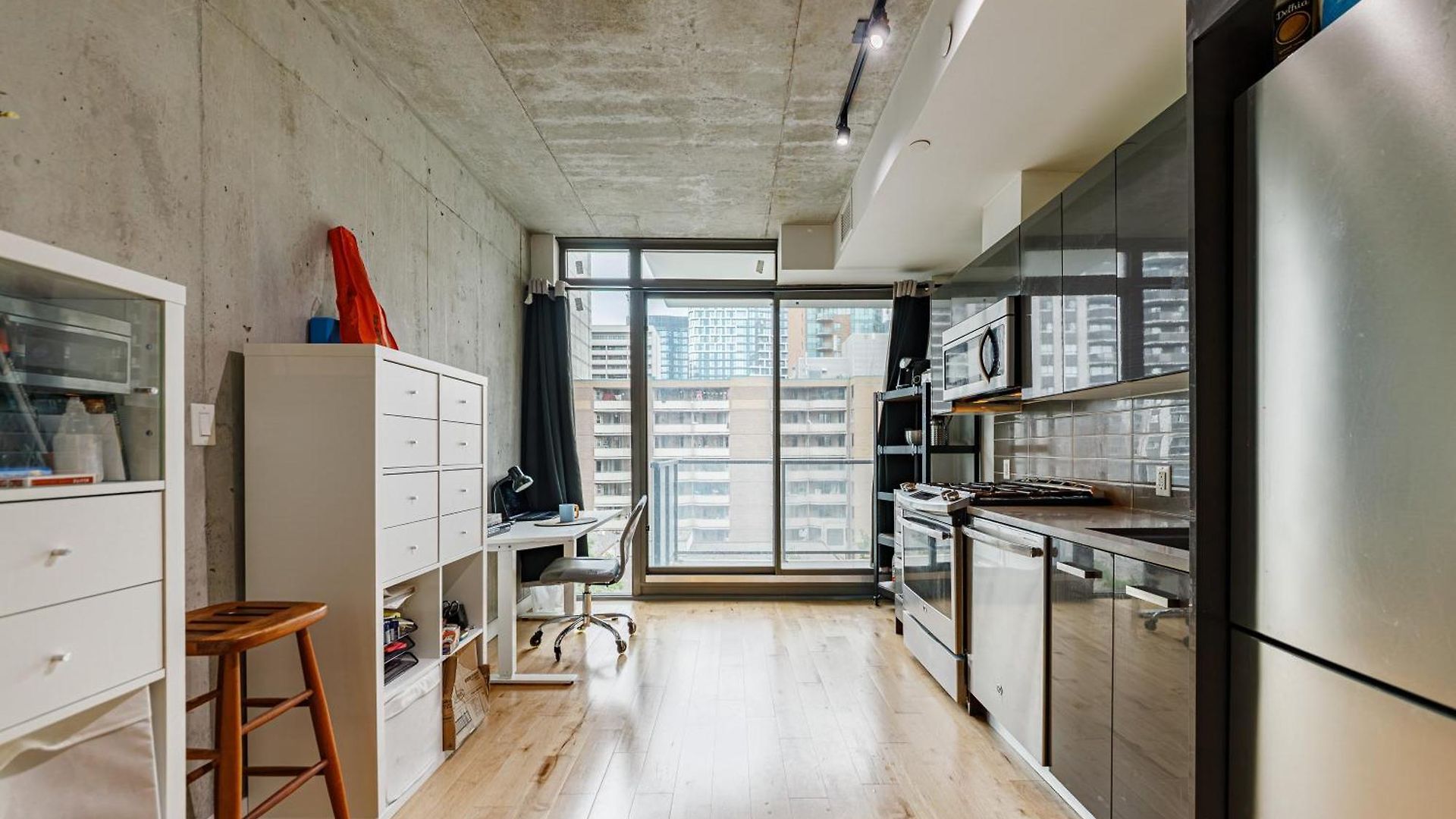 Apartment Furnished Short Term Sept 8 To Sept 30 Vancouver 2 Bedrooms 1 Bath *