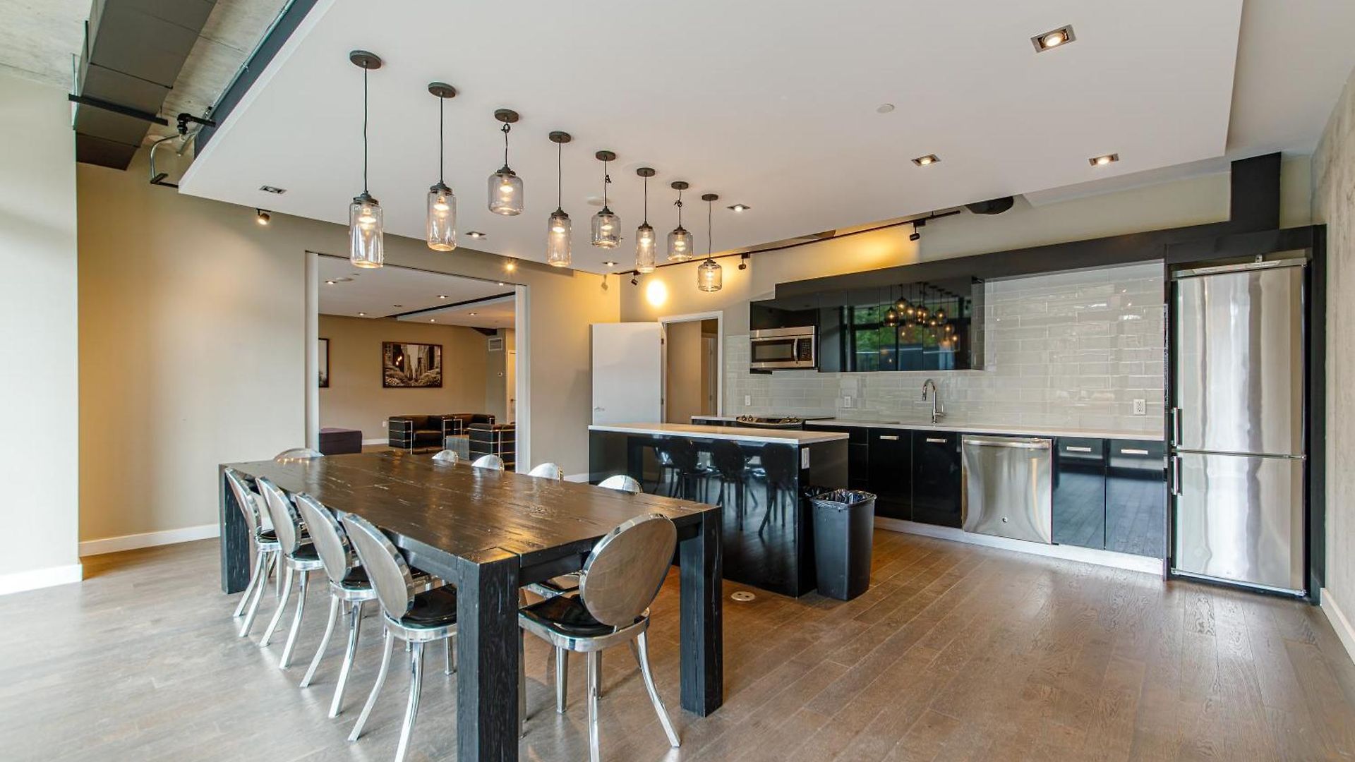 Furnished Short Term Sept 8 To Sept 30 Vancouver 2 Bedrooms 1 Bath Apartment Ottawa