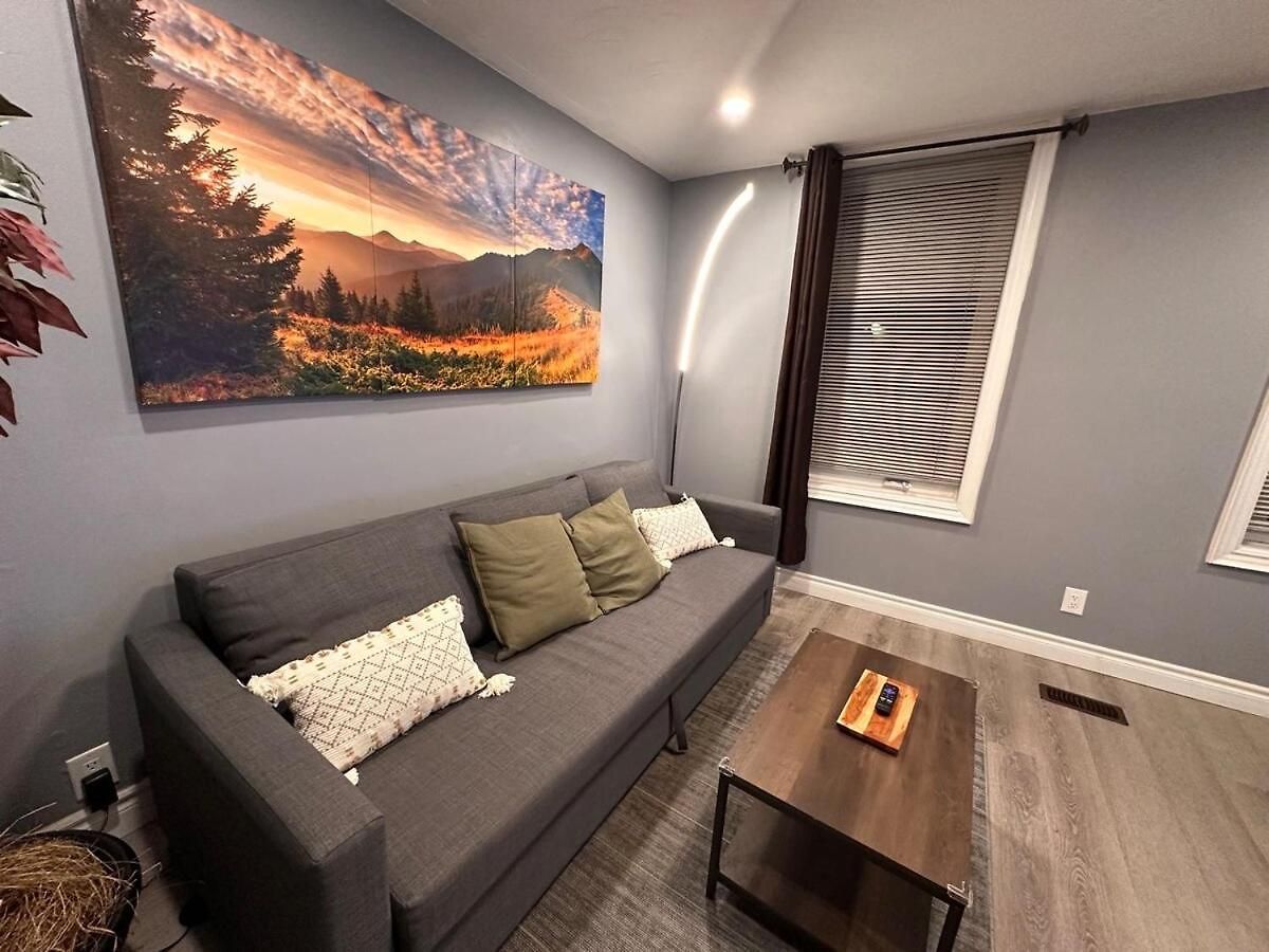 Apartment Ideal Monthly Entire Unit 2 Bd 1bh Free Parking Lowertown Ottawa