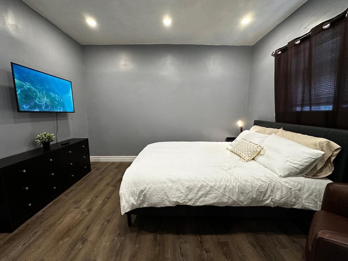 Ideal Monthly Entire Unit 2 Bd 1bh Free Parking Lowertown *
