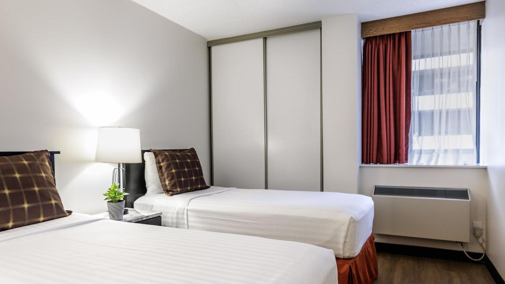 Hotel Cartier Place 3*