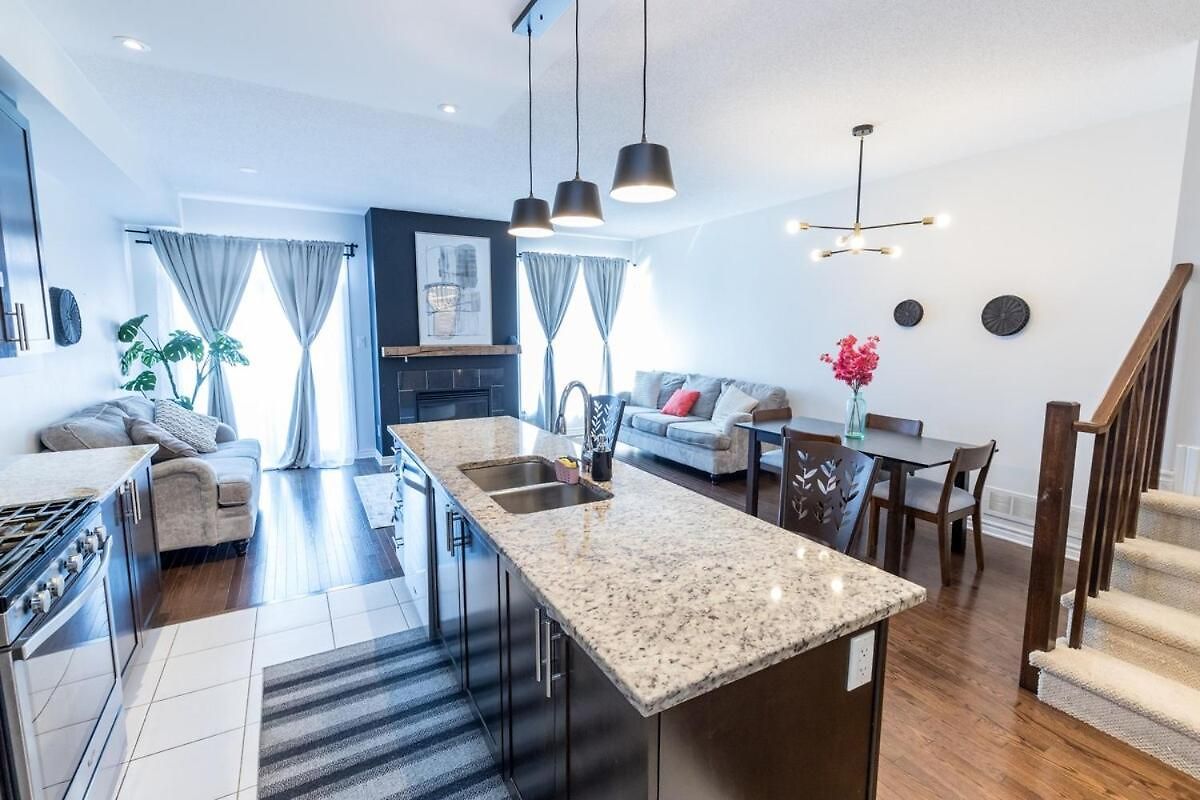 4br Family With Free Parking Apartment *