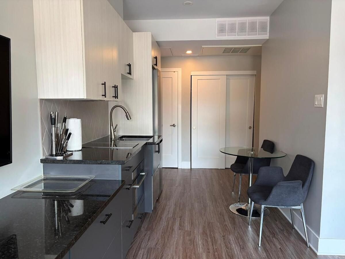 Modern 1br In Beechwood Village Apartment *