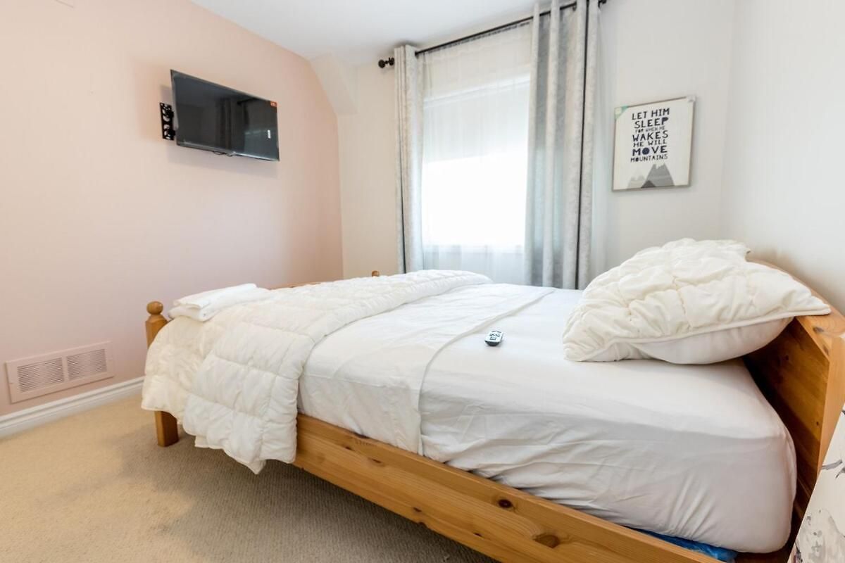 4br Family With Free Parking Apartment *
