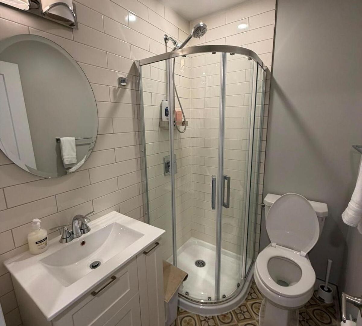 Apartment Modern 1br In Beechwood Village