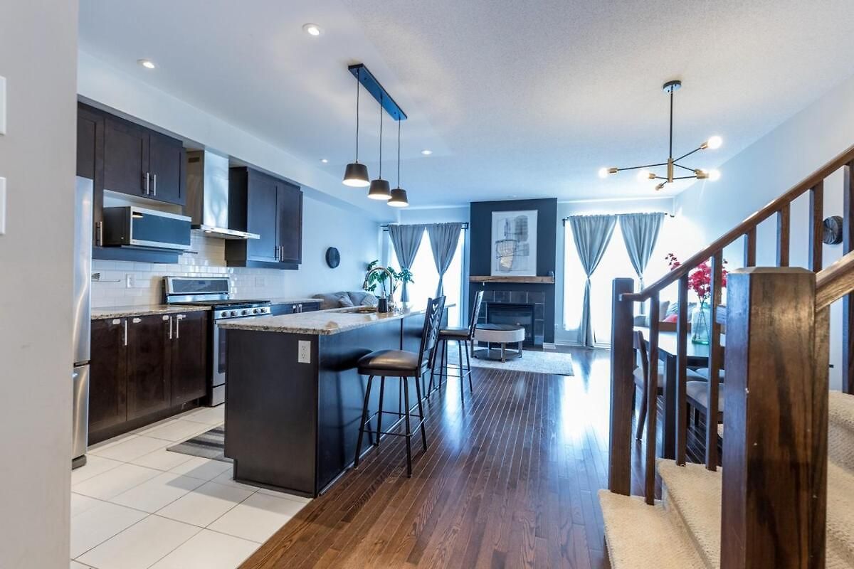 4br Family With Free Parking Apartment