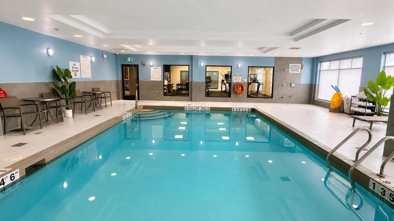 Hotel Express & West - Nepean By Ihg 2*