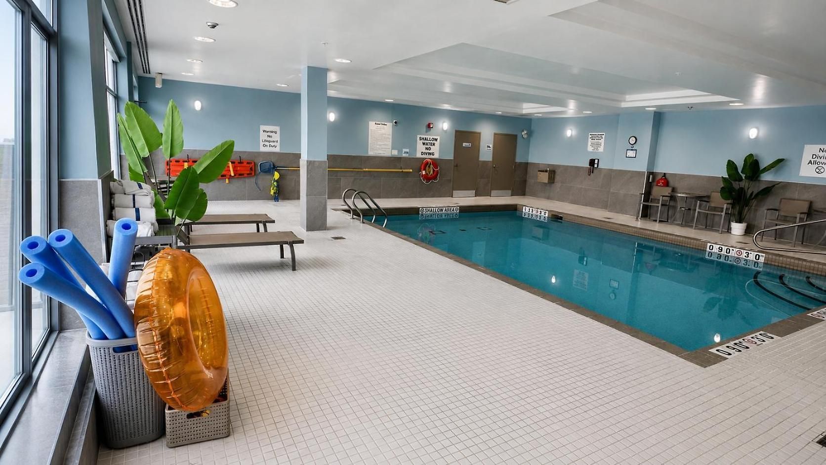 Hotel Express & West - Nepean By Ihg