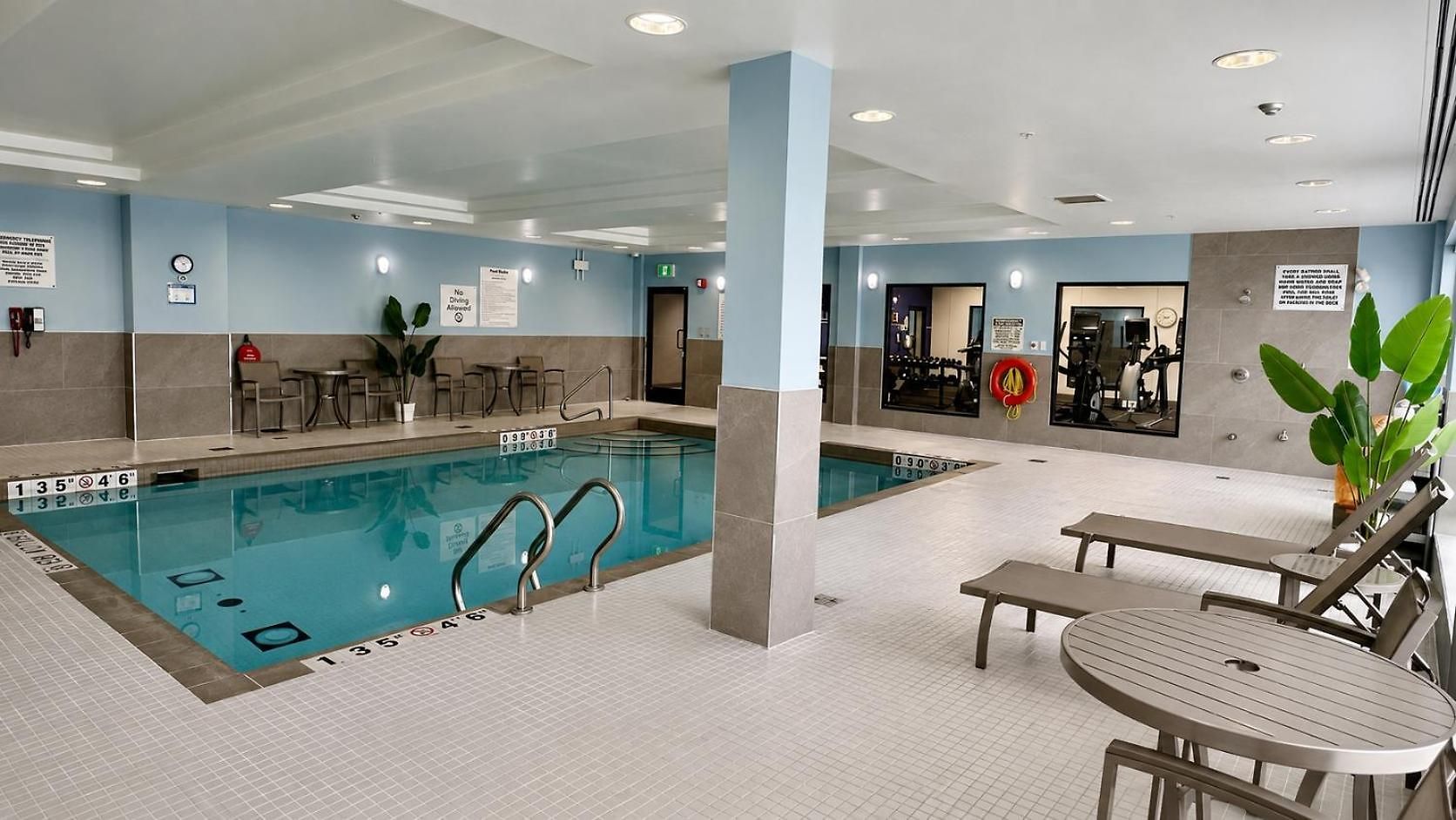 Hotel Express & West - Nepean By Ihg 2*
