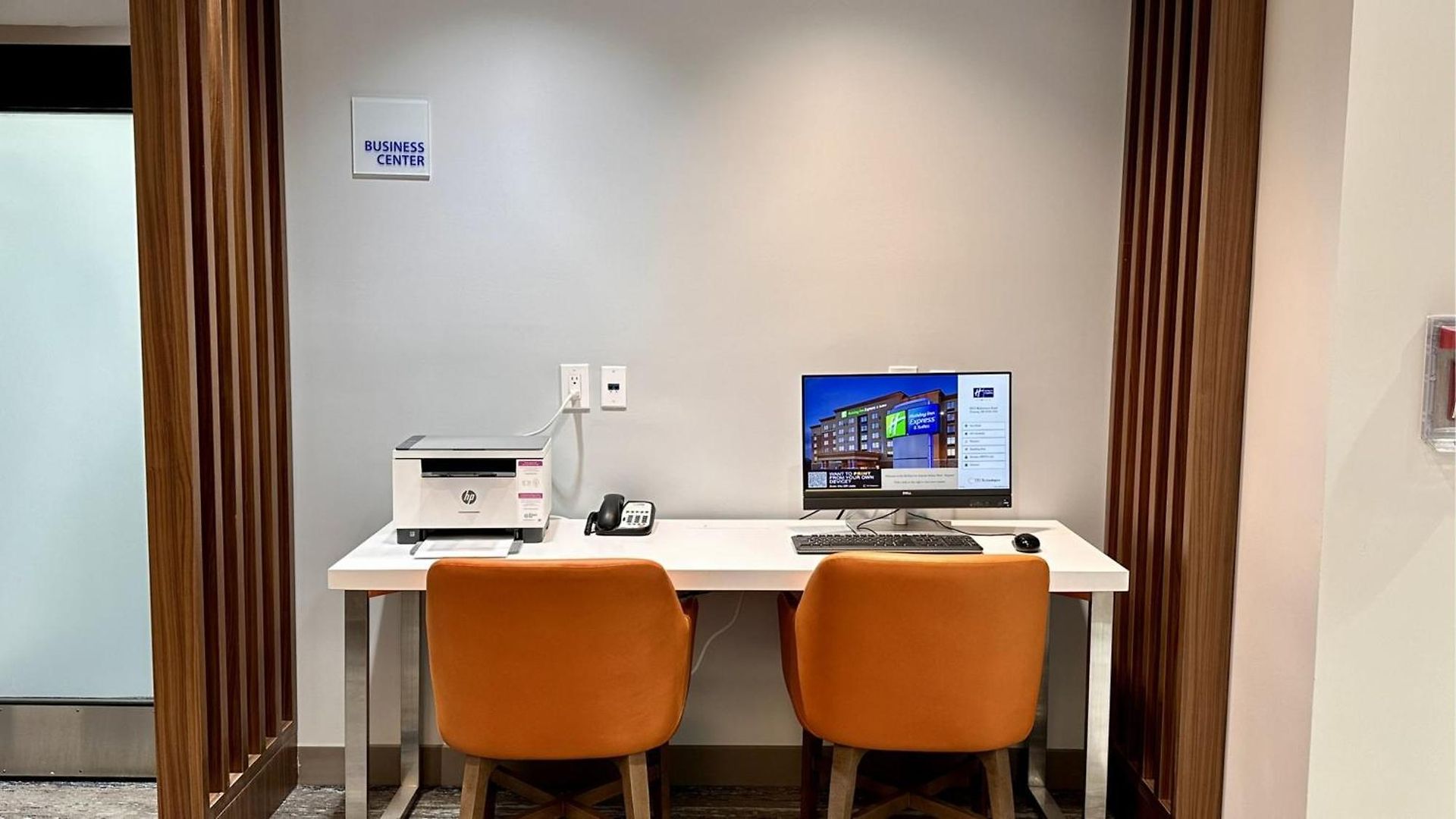 Express & West - Nepean By Ihg Ottawa