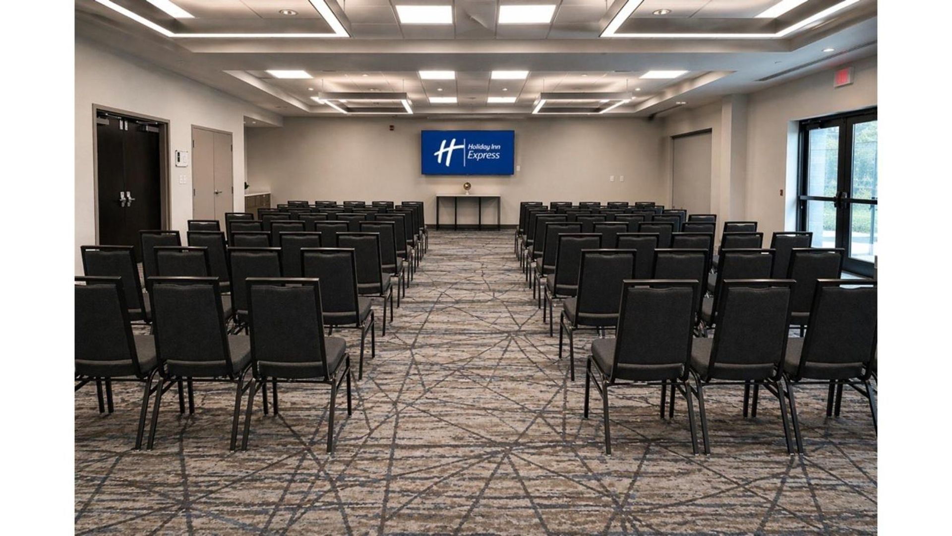Express & West - Nepean By Ihg