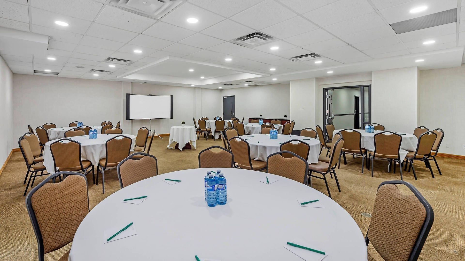 Quality Orleans Inn 3*