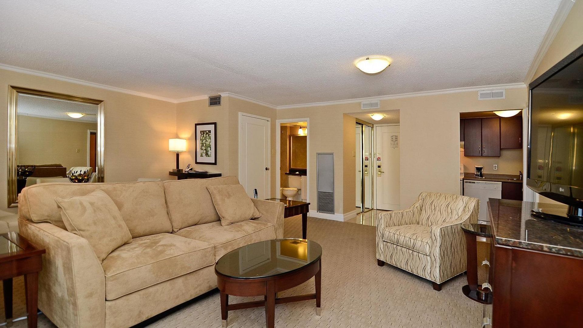 Hotel At Bay 3*