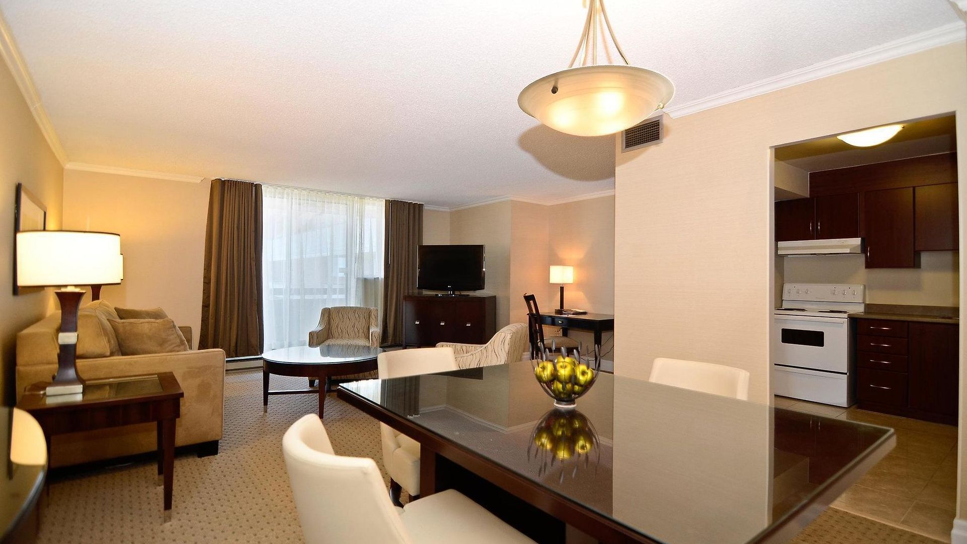 Hotel At Bay 3*