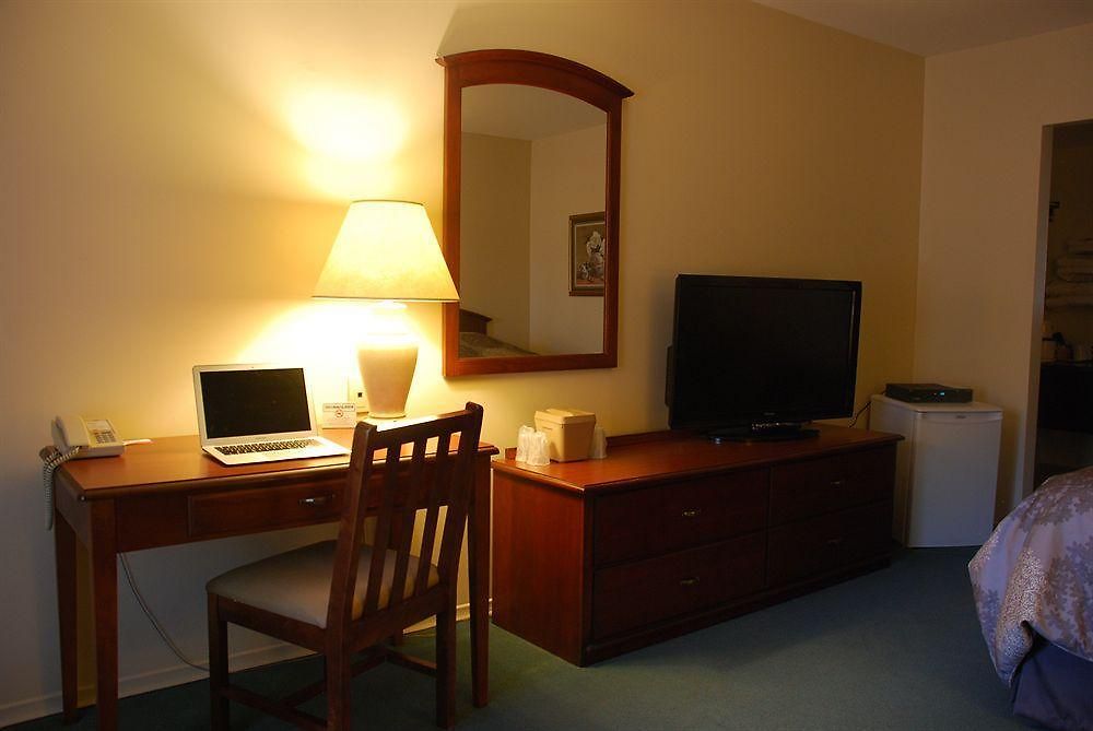 Bed & Breakfast Rideau Heights 2*