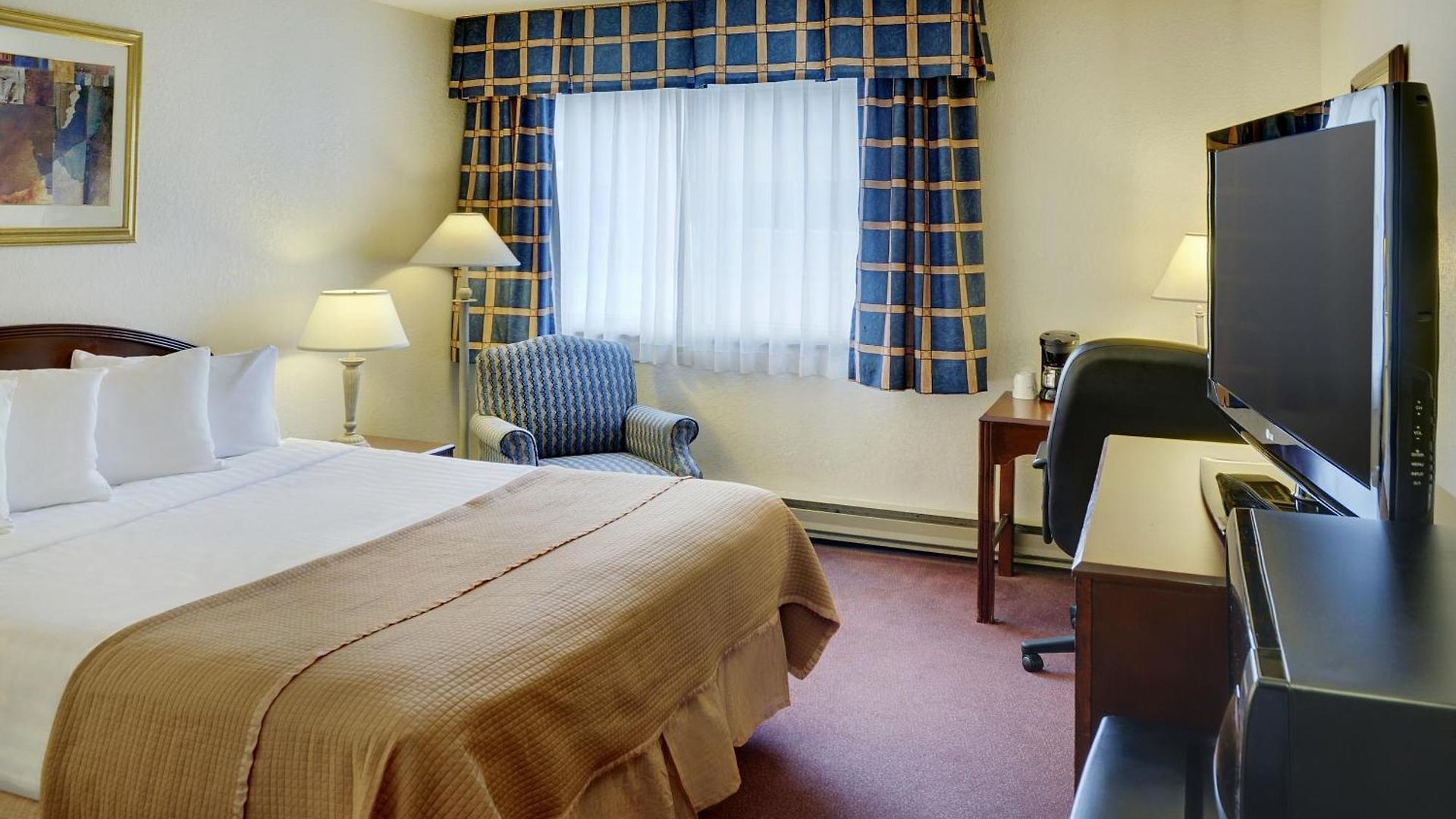 Travelodge By Wyndham East Hotel
