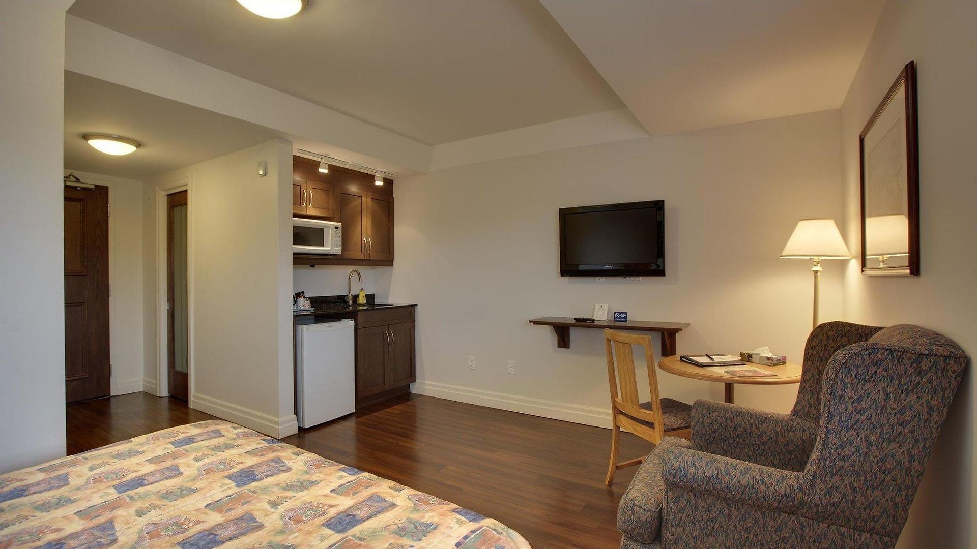 Embassy West Hotel Ottawa