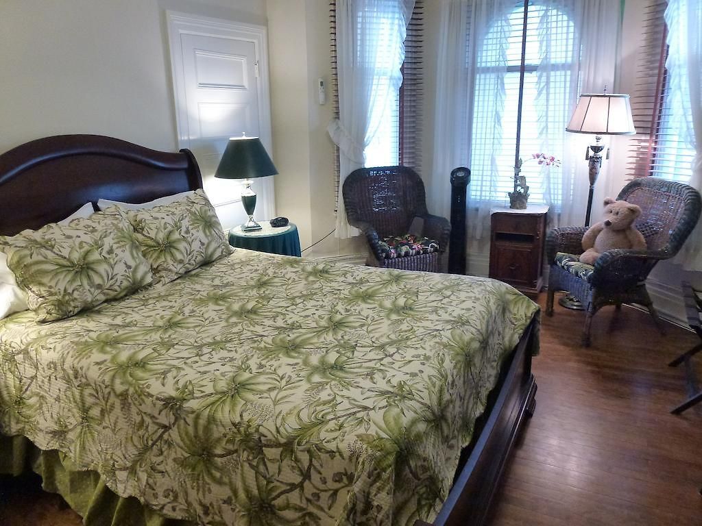 Bed & Breakfast King Edward 4*