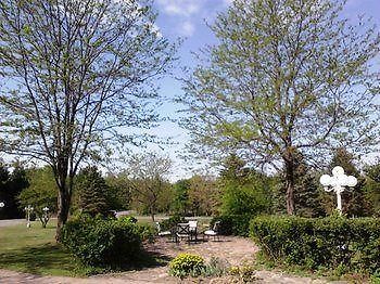 Country View Manor Ottawa