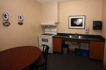 Aparthotel Residence & Conference Centre - Ottawa West