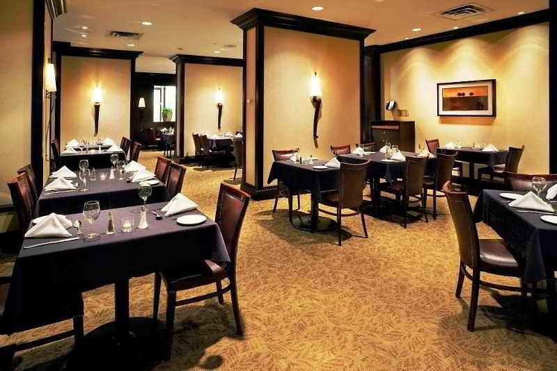 & Ottawa-downtown Hotel 3*