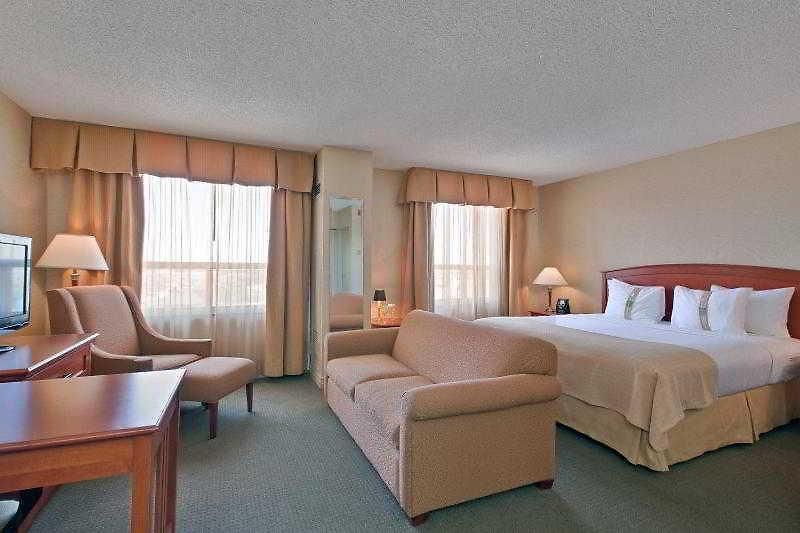 Hotel & Ottawa-downtown 3*