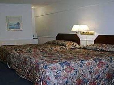 Econo Downtown Lodge