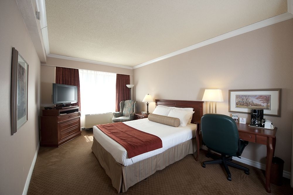 Capital Hill & Hotel