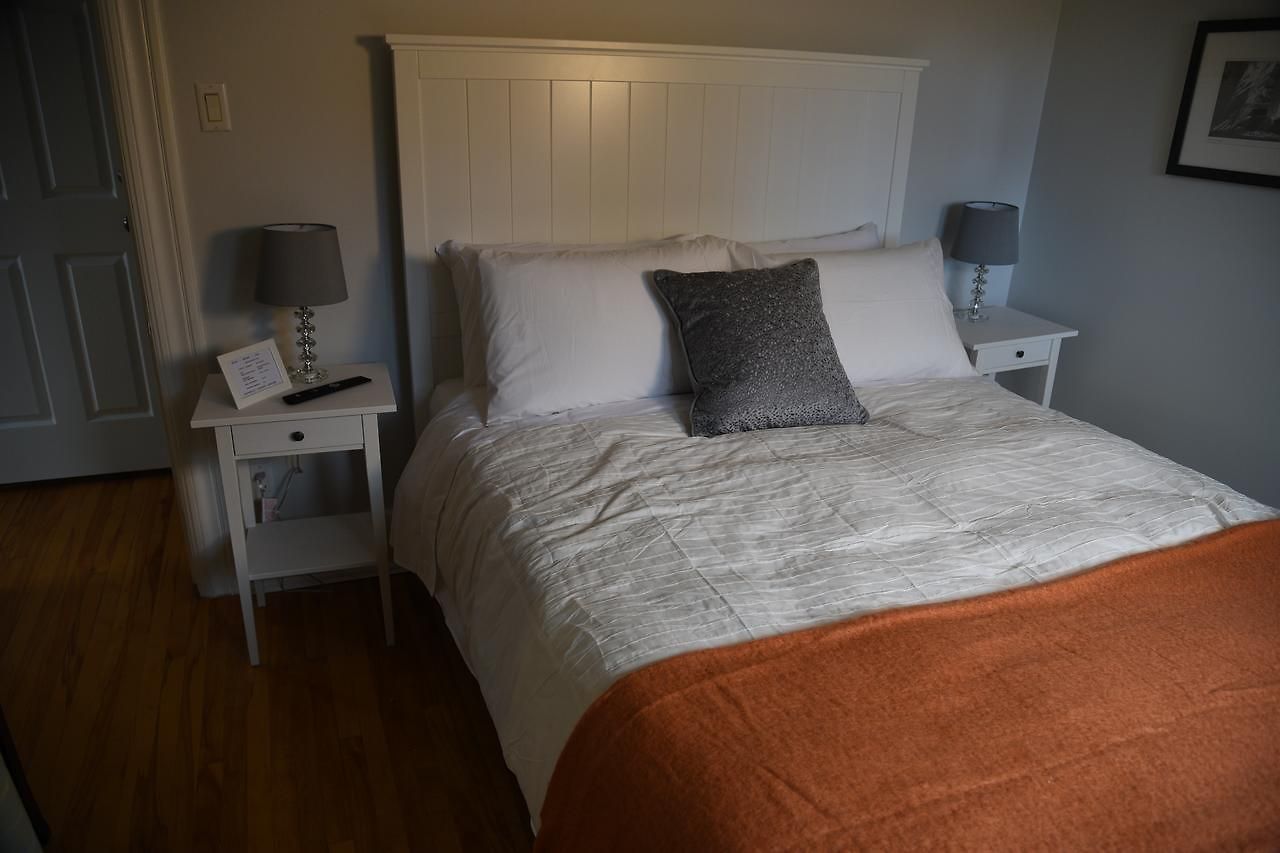 Bed & Breakfast Glencree House Ottawa